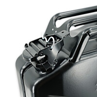 20 L Kraftstoffkanister montiert inkl. Halterung