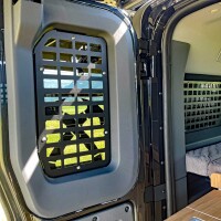 M.O.L.L.E. innen, Hinten