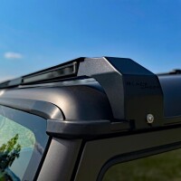 LED-Bar auf Dach über Windschutzscheibe