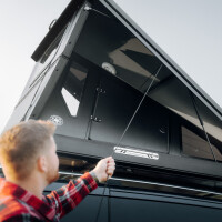 Dark Barracks Grand mit 2,6m Leiter